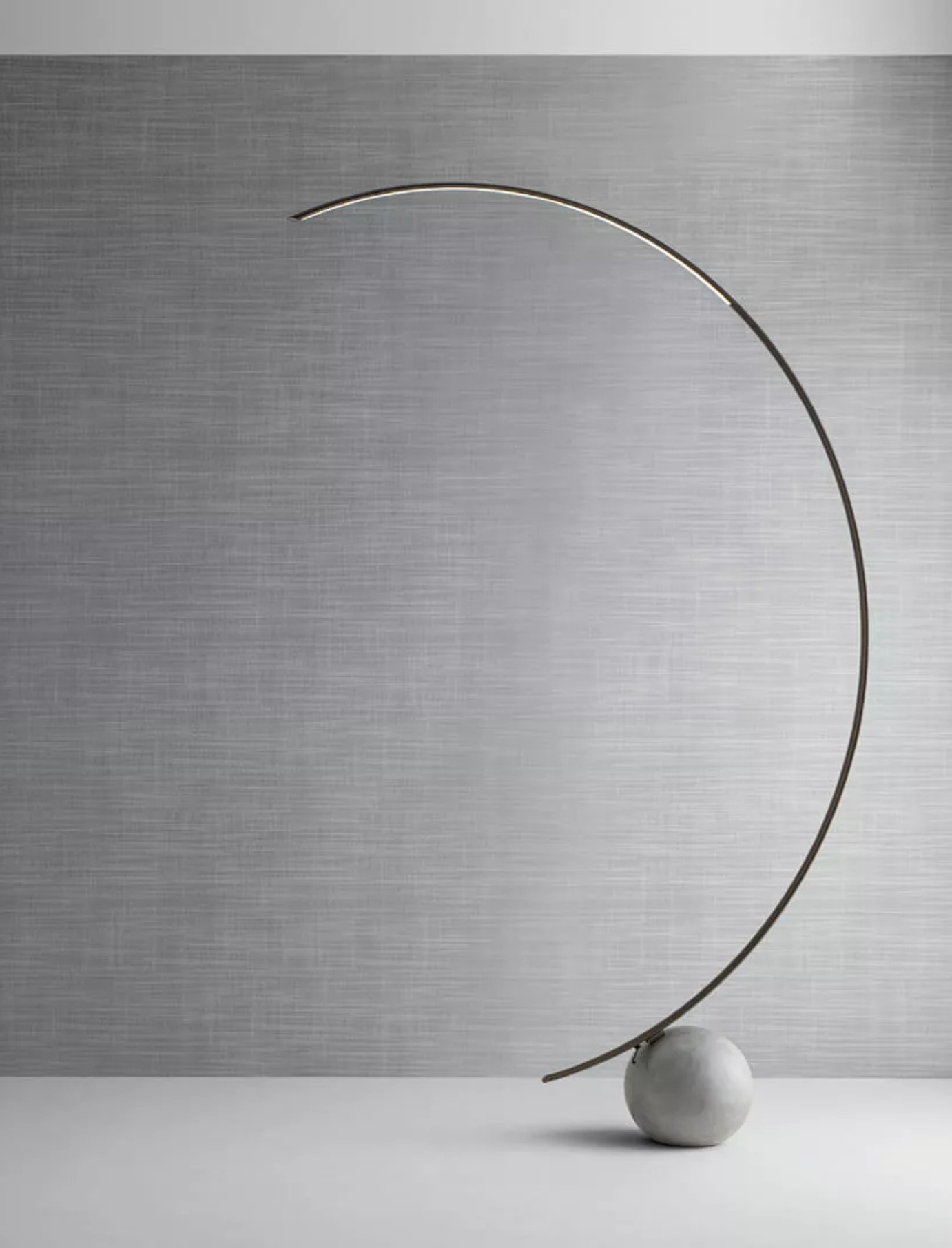 Bontempi Casa Circle Floor Lamp 56.33 – Ex Display Sculptural Lighting